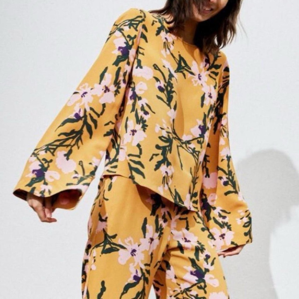 MARIMEKKO Midiam Mustard Floral Blouse Open Back, size 38
